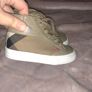 ❌ SOLD ❌ BURBERRY SNEAKERS